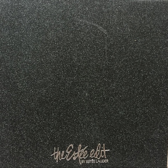 Estée Edit eyeshadow palette - Picture 4 of 5